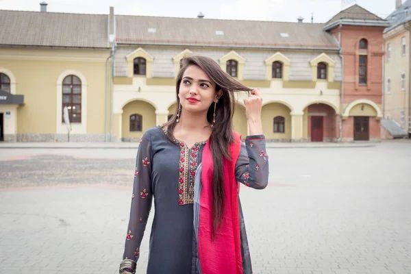 Riya G. avatar